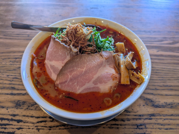 「限定　辣油ラーメン改」@手打ちラーメン 谷家の写真