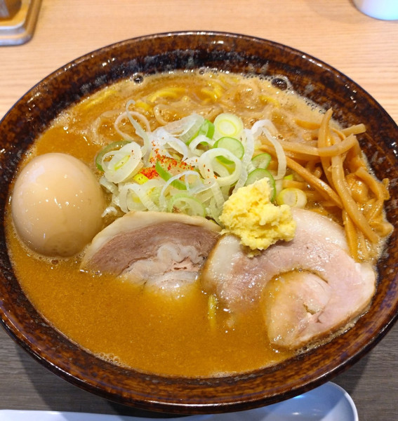 「特製味噌ラーメン」@舎鈴 熊谷店の写真