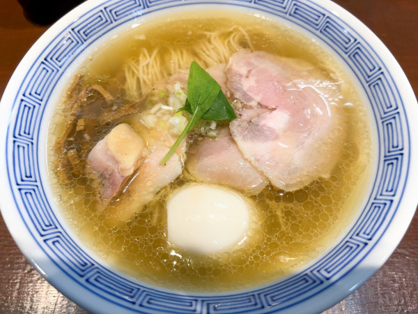 「塩味玉らぁめん」@らぁめん信shinの写真