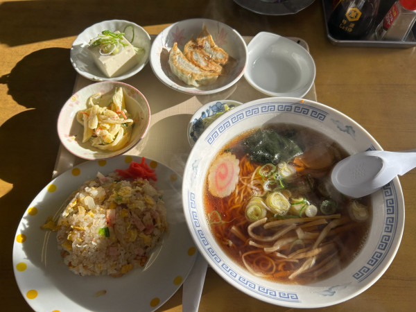 「チャーハンセット　1,300円」@まるしん食堂の写真