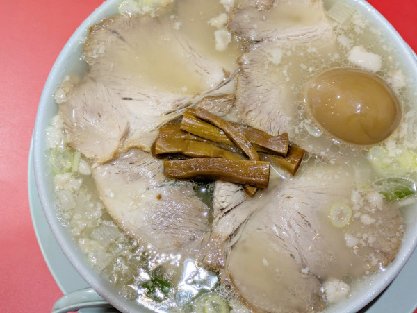 「ねぎとんラーメン＋黒味玉」@ラーメンねぎとんの写真