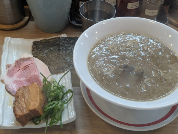 「鬼煮干し」@麺堂 やだらの写真