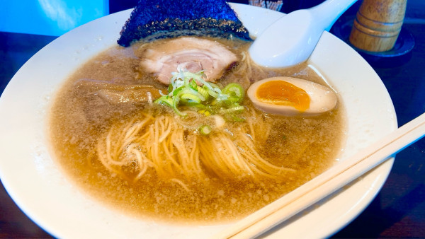 「鯛だし醤油こってり」@麺舞 杉のやの写真