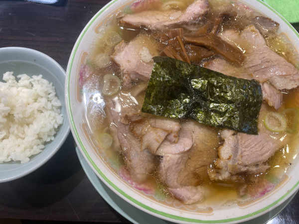 「中華そば＋ライス半分：750円」@中華そば 三昧軒 長野権堂店の写真