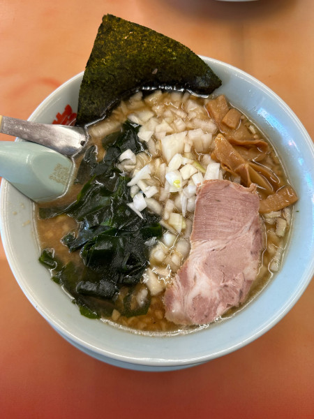 「プレミアム醤油とんこつ」@ラーメン山岡家 守谷店の写真