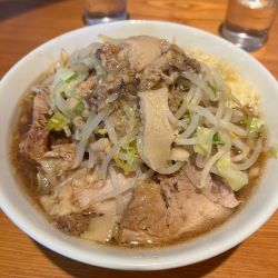ラーメン大