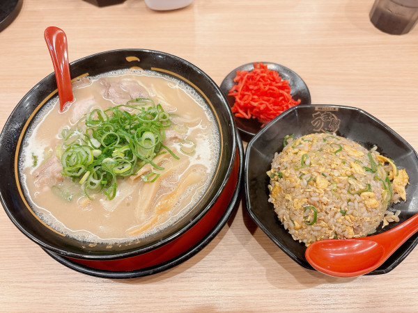 「うま屋セット」@うま屋ラーメン 豊田元宮店の写真
