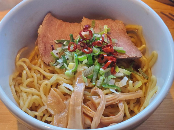 「香麺(シャンメン)」@餃子 小籠包 福包酒場 野毛・桜木町店の写真