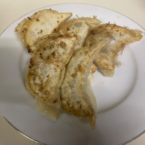 「餃子　300円」@来々軒の写真