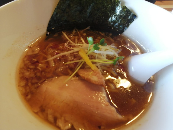 「かくい醤油ラーメン（910円）」@伊達商店の写真