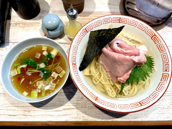 「【気まぐれ限定】昆布水つけそば (塩)  大」@中華そば 四つ葉の写真