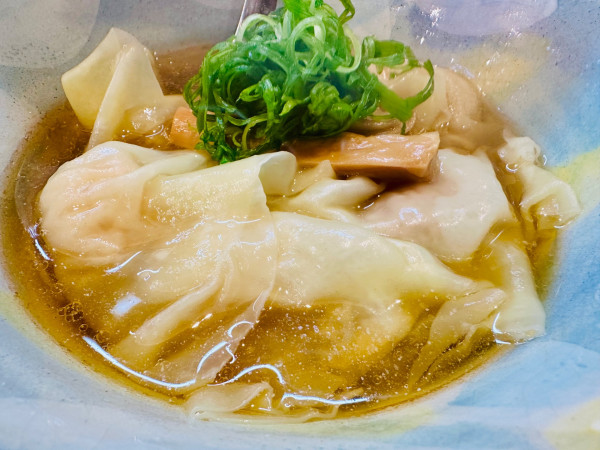 「塩ワンタン麺【1250円】」@中華蕎麦 麺とスープの写真