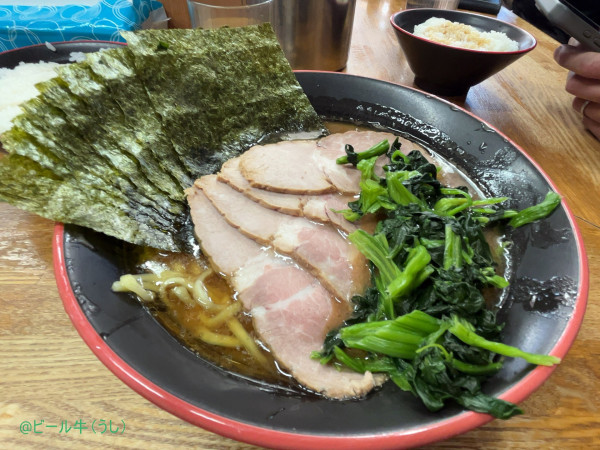 「のり・ほうれん草ラーメン(1150円)チャーシュー(200円)」@麺家 紫極の写真
