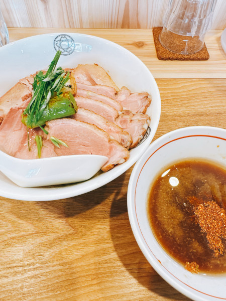 「特製 新春・国産鴨チャーシューつけ麺」@TOKYO RAMEN かいかの写真