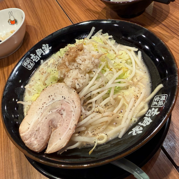 「塩壱郎ラーメン大」@横浜家系ラーメン 壱角家 見沼深作店の写真