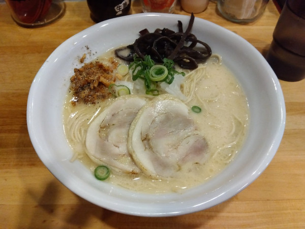 「鶏白湯塩らーめん　大盛」@麺屋 松どりの写真