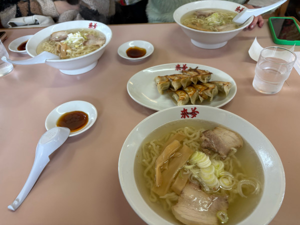 「会津山塩ラーメン950円×3人、W餃子750円」@喜多方ラーメン 来夢 猪苗代店の写真