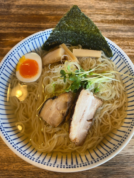 「中華そば　白」@野田醤油ラーメン 麺屋あじくま 柏インター店の写真