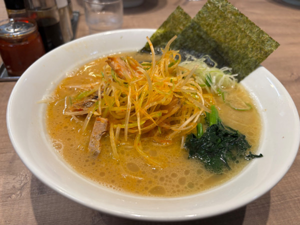 「ねぎらーめん大盛り」@ラーメン堂 仙台っ子 仙台駅前名掛丁店の写真