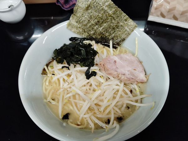 「かとちゃんらーめん　　　900円」@ラーメンショップ かとちゃん 馬絹店の写真