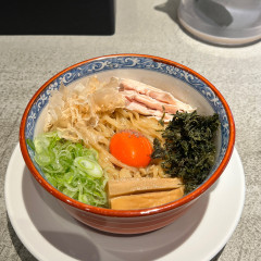 ワンタン麺専門店 たゆたふの画像