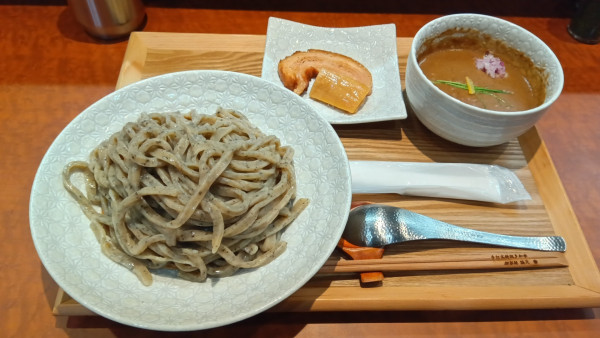 「御影つけ麺(中)」@手打式特級多加水 御影麺 鏑矢の写真