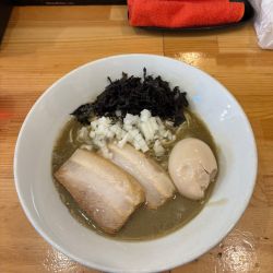 濃厚煮干らーめん