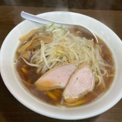 煮干し正油・大盛り・ゆでもやし（８００円）