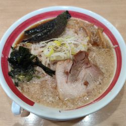 背脂ラーメン+半チャーハン1200円【ランチセット】