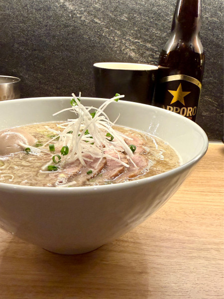 「特製ラーメン塩」@ラーメン GINZA  TON BOXの写真