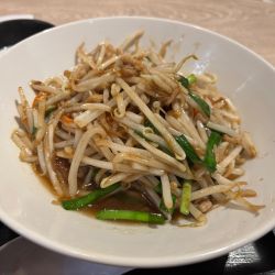 豚肉もやしそば＋半チャーハン（1280円）