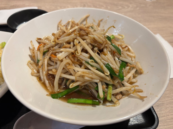 「豚肉もやしそば＋半チャーハン（1280円）」@チャーハン達人 アリオ北砂店の写真