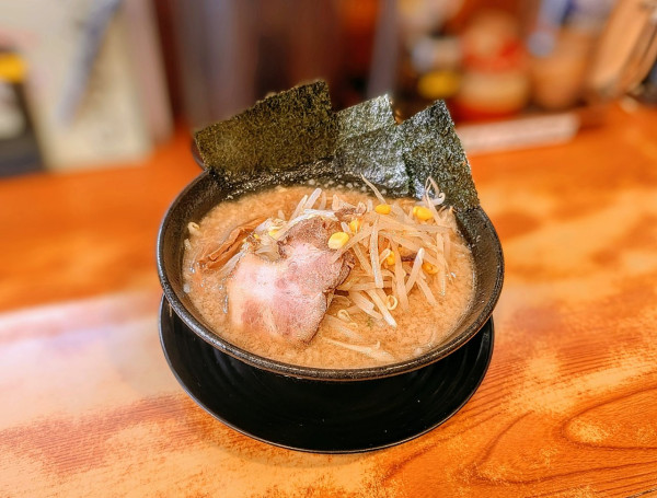「でーかわラーメン」@川出拉麺店の写真