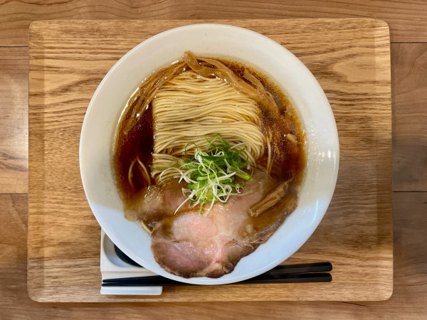 「醤油ラーメン」@ラーメン 健やかの写真