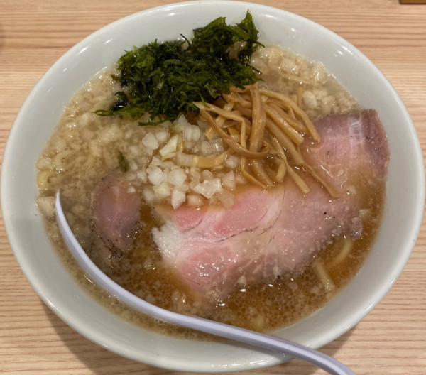 「背脂中華そば　950円」@中華そば かけ橋の写真