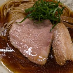 鶏しょうゆラーメン