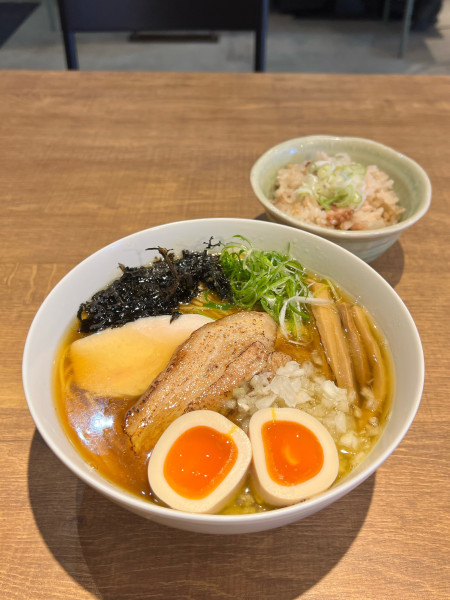 「清湯煮干しラーめん」@貝出汁ラーめん クラムの写真