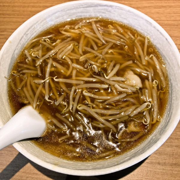 もやしそば（880円）＋半チャーハン（550円）