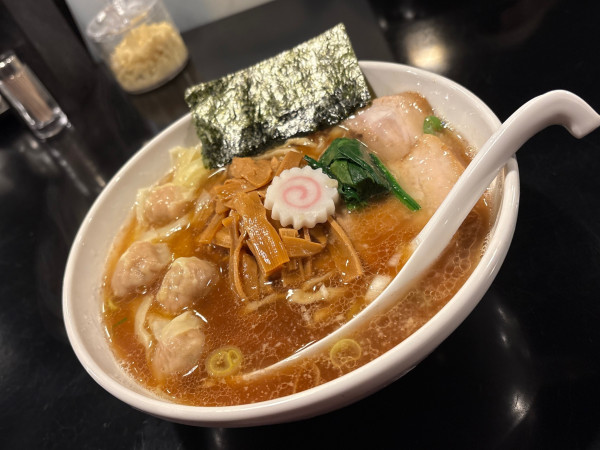 「ワンタンめん」@AKEBIの写真