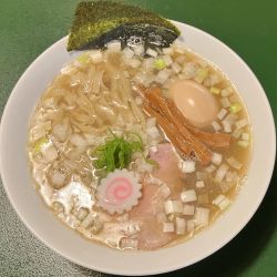 塩煮干しそば1050円味玉CP