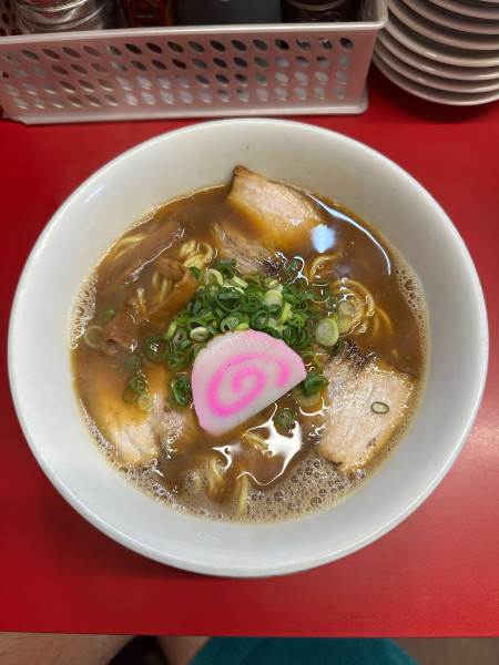 「中華そば」@丸高中華そば 神戸二宮店の写真