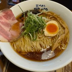 醤油らぁめん　特盛