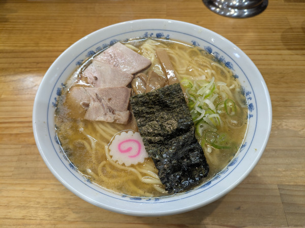 「中華そば+塩スープ」@中華そば なりたやの写真