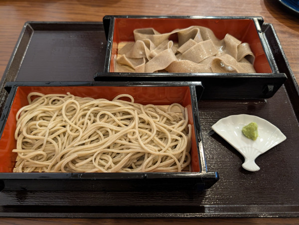 「十割せいろ・たすきそば（1,500円）」@そば芳の写真