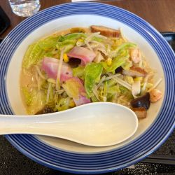 長崎ちゃんぽん　820円