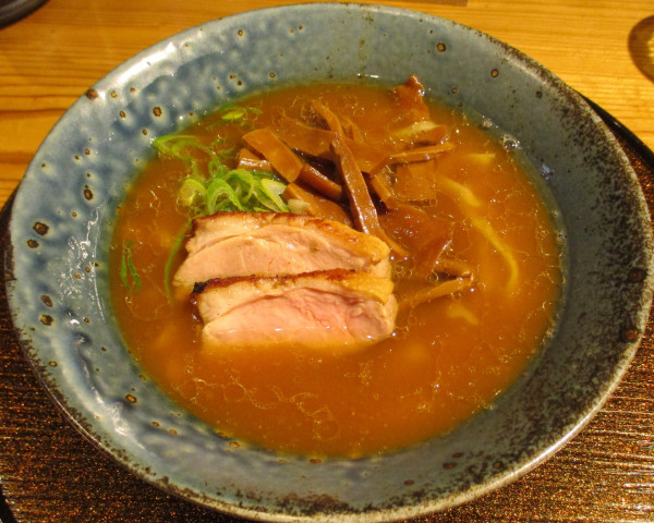 「鴨中華そば（手揉み麺）1150円」@東京鴨中華そば店の写真