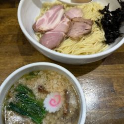 特製背脂生姜醤油つけ麺