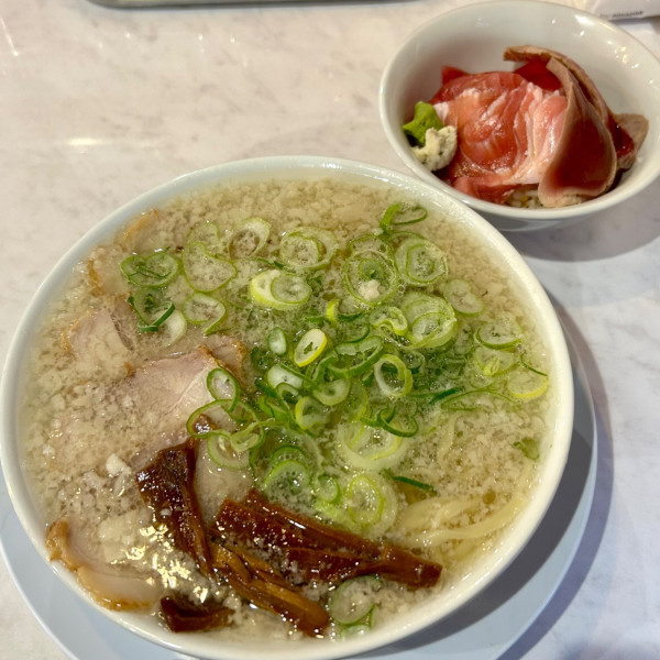 「中華そば（こってり）＋鮪丼（ハーフ）」@中華そば まるや食堂の写真