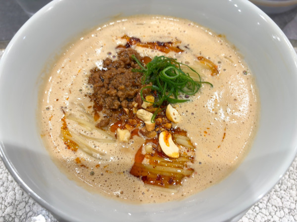 「濃厚担々麺」@宍道湖しじみ中華蕎麦 琥珀 池袋店の写真