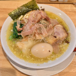 特製うめしおらーめん（1300円）